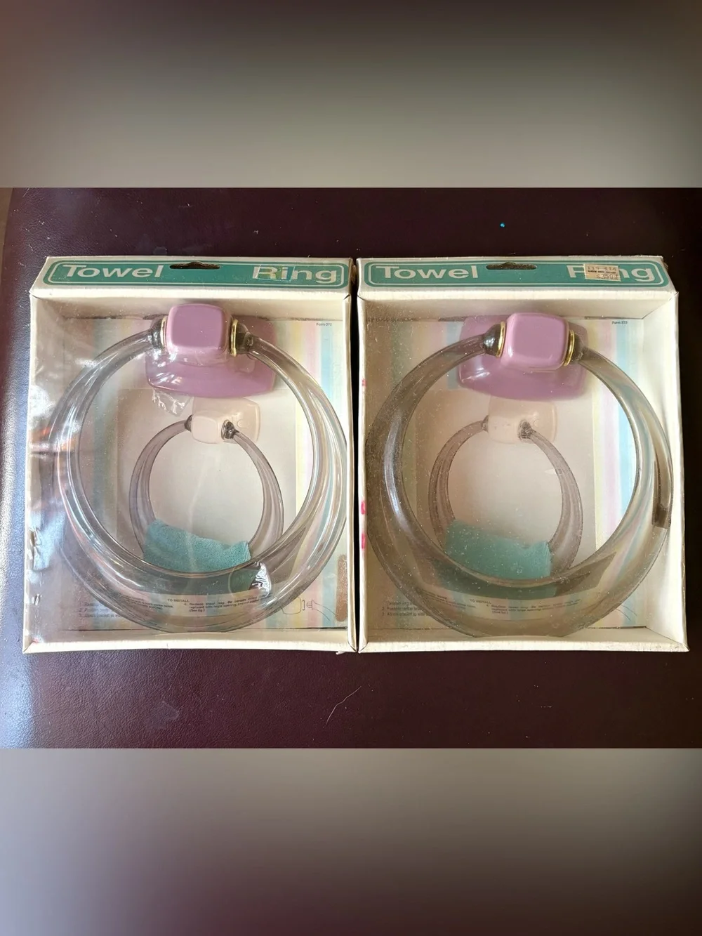 Vintage 80’s Towel Rings Londonware NOS Set of 2